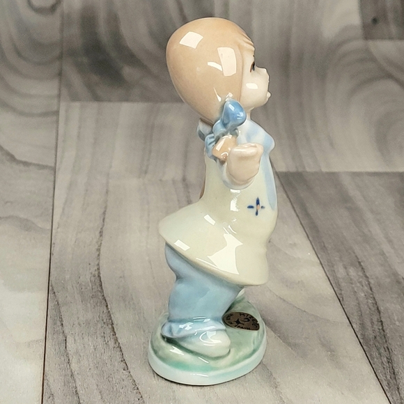 Mirete Porcelain Figurine Girl Yelling Playing Dress Up 4" Made In Spain - Picture 13 of 13